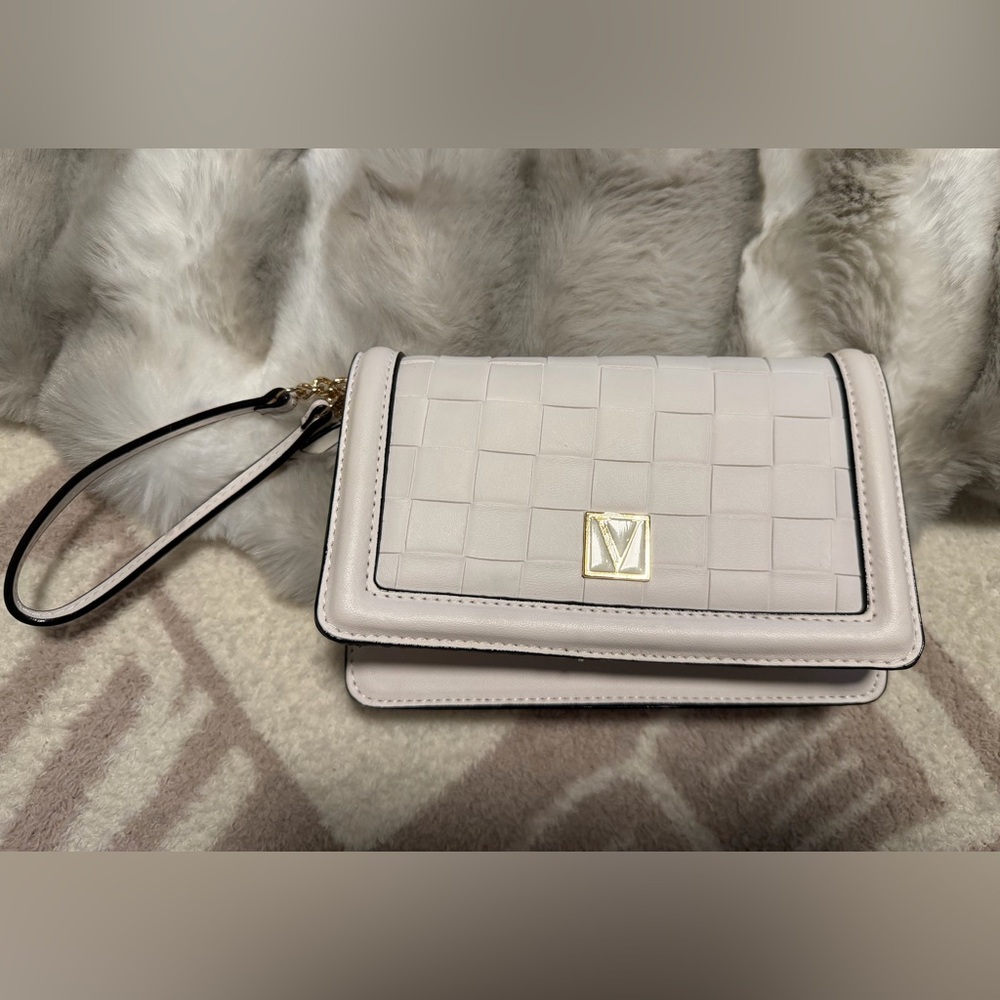 Victoria’s Secret White Woven Large Wallet/Wristlet